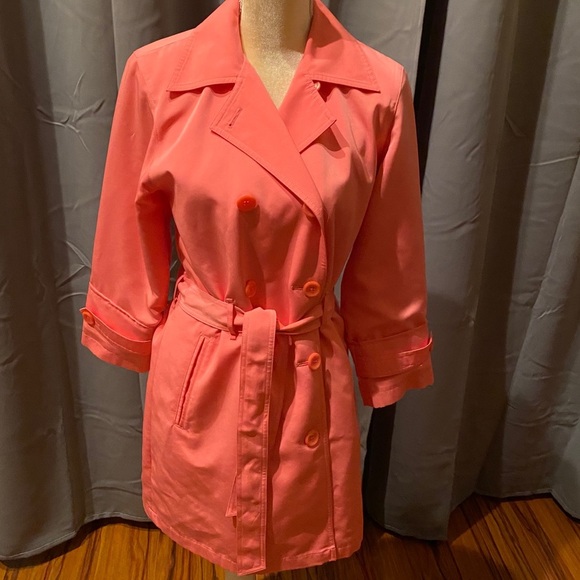 Coral trench coat by 1 Madison. - Picture 2 of 8